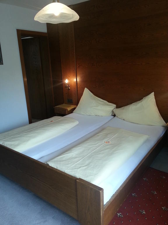 Hotel Garni Dietrich Seefeld in Tirol Buitenkant foto